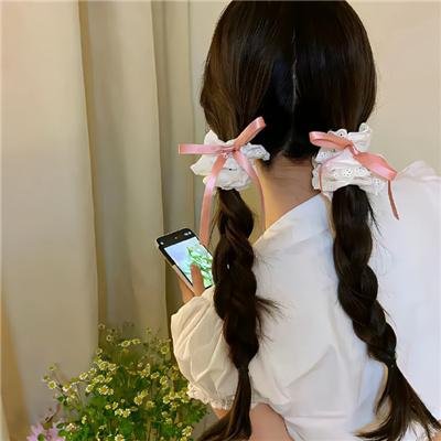 尤莉亚老师的红线电影海报